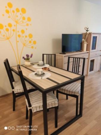 Luxapartament 3 - Z Duzym Tarasem I Garazem W Zeta Park ウストロン エクステリア 写真